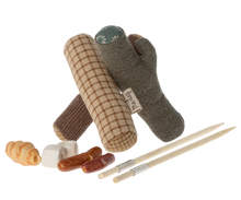 Load image into Gallery viewer, Maileg Bonfire Set - Plaid