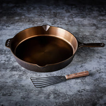 Load image into Gallery viewer, Smithey Ironware Company - No. 14 Cast Iron Skillet