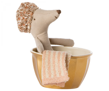 Load image into Gallery viewer, Maileg Wellness Mouse Big Sister - Rose