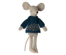 Load image into Gallery viewer, Maileg - Knitted Sweater - Dad Mouse