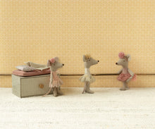 Load image into Gallery viewer, Maileg - Dance Mouse in Daybed, Little Sister