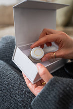 Load image into Gallery viewer, Madison + Green - Close Your Eyes - On the Couch