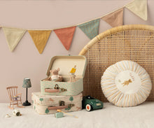 Load image into Gallery viewer, Maileg Suitcases Set - 2pc