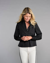 Load image into Gallery viewer, Claridge + King - The Crop in Pitch-Black: XL