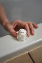 Load image into Gallery viewer, Madison + Green - Close Your Eyes - In the Bath