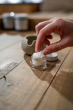 Load image into Gallery viewer, Madison + Green - Close Your Eyes - Gift Set of Three Scents