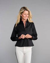 Load image into Gallery viewer, Claridge + King - The Crop in Pitch-Black: XS