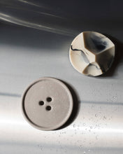 Load image into Gallery viewer, UME Studio - Bouton - Grey S