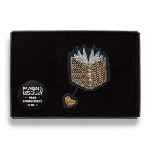Load image into Gallery viewer, Macon & Lesquoy - Brooch - Looking for the Book