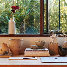 Load image into Gallery viewer, Wms&Co.Keyboard Planner Pads Blush Edged / Weekly Desk Planner