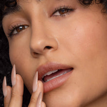 Load image into Gallery viewer, Poppy & Pout - Lip Tint | Roxie