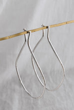 Load image into Gallery viewer, CÂPÂ Vase Hoop Earrings - Silver