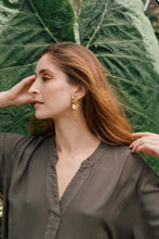 Load image into Gallery viewer, CÂPÂ Alocasia Sarian Earrings