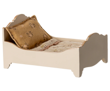 Load image into Gallery viewer, Maileg Bed, Mouse - Off White