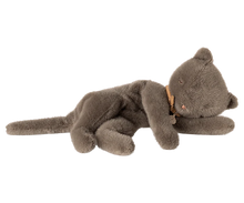 Load image into Gallery viewer, Maileg Sleeping Kitten Plush, Medium | Medium Grey
