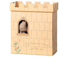 Load image into Gallery viewer, Maileg Princess and the Pea - Big Sister Mouse