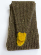 Load image into Gallery viewer, Oats & Rice Dorothy Cashmere Neck Scarf | Green