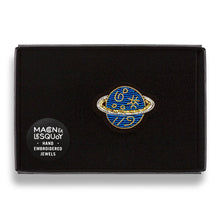 Load image into Gallery viewer, Macon & Lesquoy - Brooch - Planet