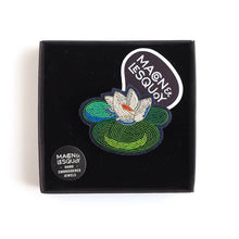 Load image into Gallery viewer, Macon & Lesquoy - Brooch - Nymphéa