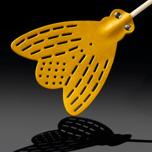 Load image into Gallery viewer, Essey Tarmo Likki Fly Swatter | Tan