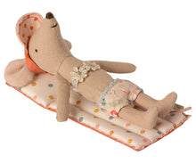 Load image into Gallery viewer, Maileg Beach Float - Multi dot