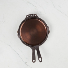 Load image into Gallery viewer, Smithey Ironware Company - No. 10 Flat Top Cast Iron Griddle