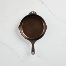 Load image into Gallery viewer, Smithey Ironware Company - No. 10 Cast Iron Skillet