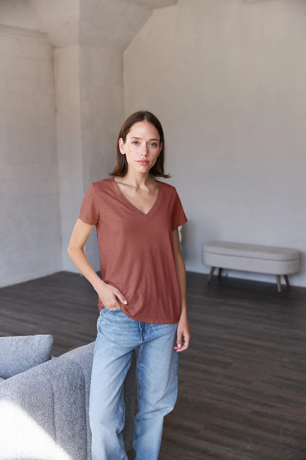 It Is Well L.A. Everyday V-Neck T-Shirt - Natural