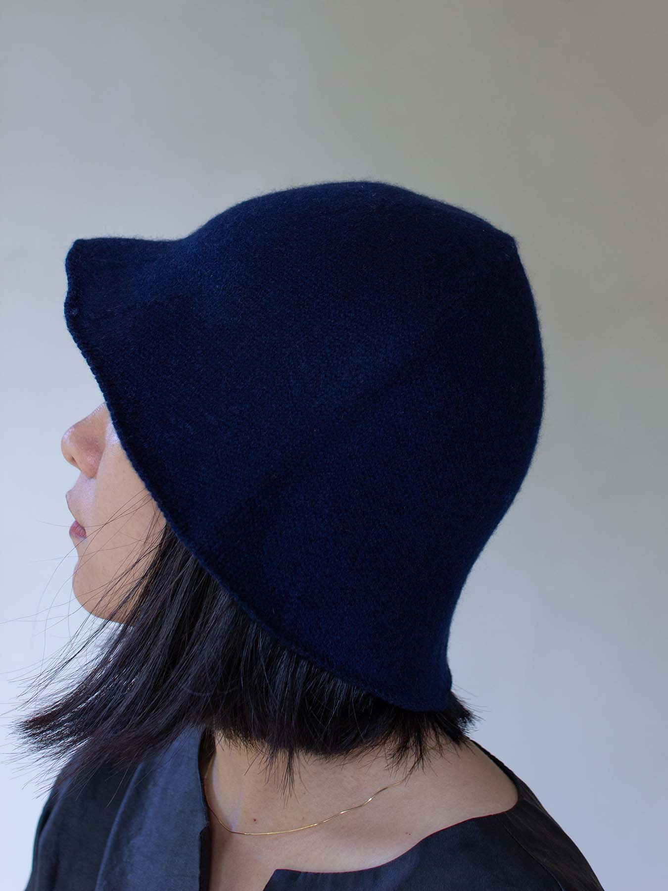 Oats Rice Cashmere Bucket Hat Navy