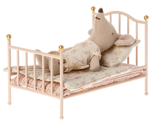 Load image into Gallery viewer, Maileg - Vintage Bed, Mouse - Rose
