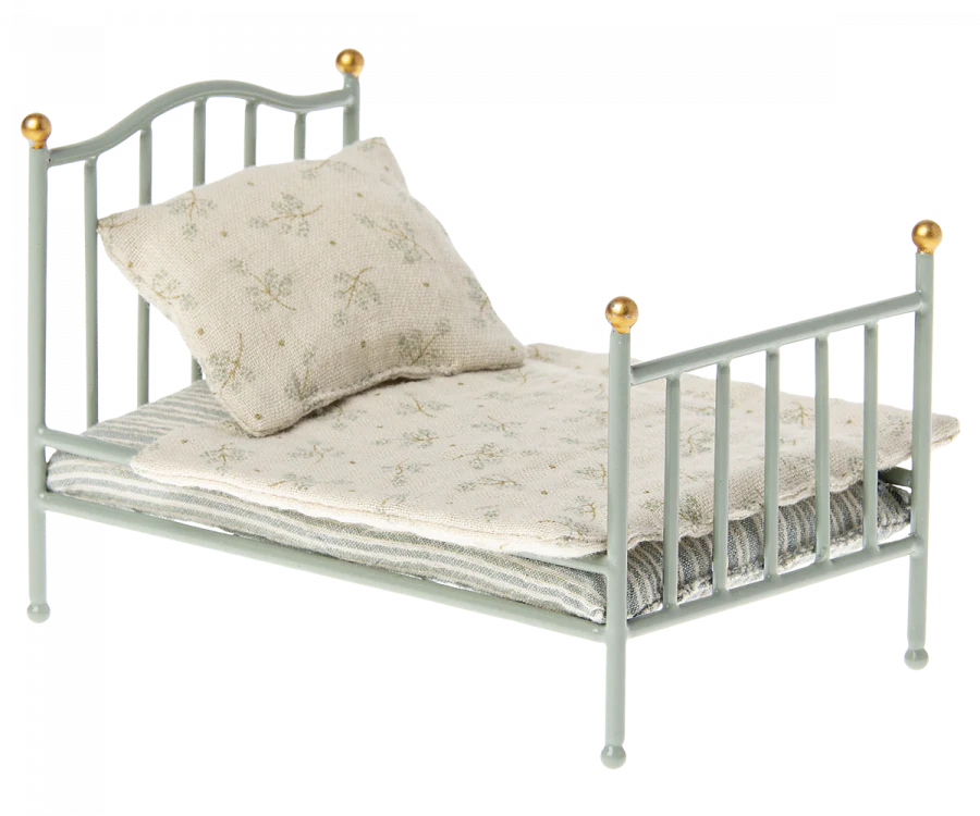 Maileg - Vintage Bed, Mouse - Mint