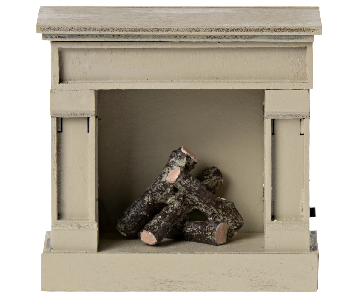 Maileg Fireplace - Mouse - Off White