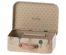 Load image into Gallery viewer, Maileg Suitcase, Small - Des licornes
