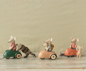 Maileg Mouse Car - Coral