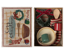 Load image into Gallery viewer, Maileg Cozy Christmas Set
