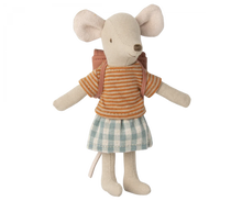 Load image into Gallery viewer, Maileg Clothes &amp; Bag, Big Sister Mouse - Old Rose
