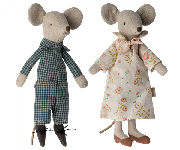 Maileg Grandma & Grandpa Mice - Cigar Box