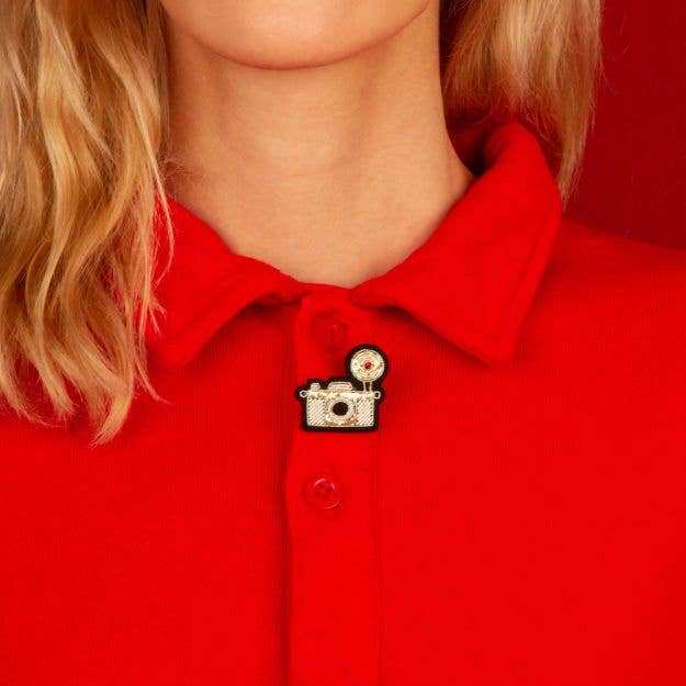 Macon & Lesquoy - Brooch - Silver Camera