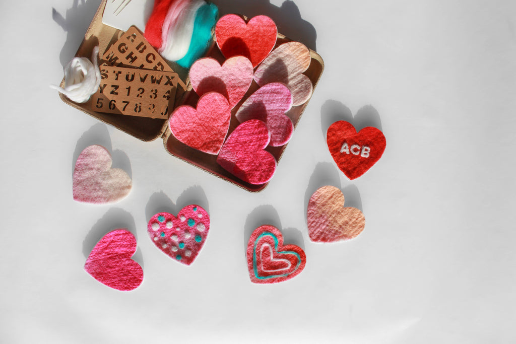 Sheep Creek Studio - Heart Felting Craft Kit: Single Maker Kit (1 foam pad and 2 Needles)