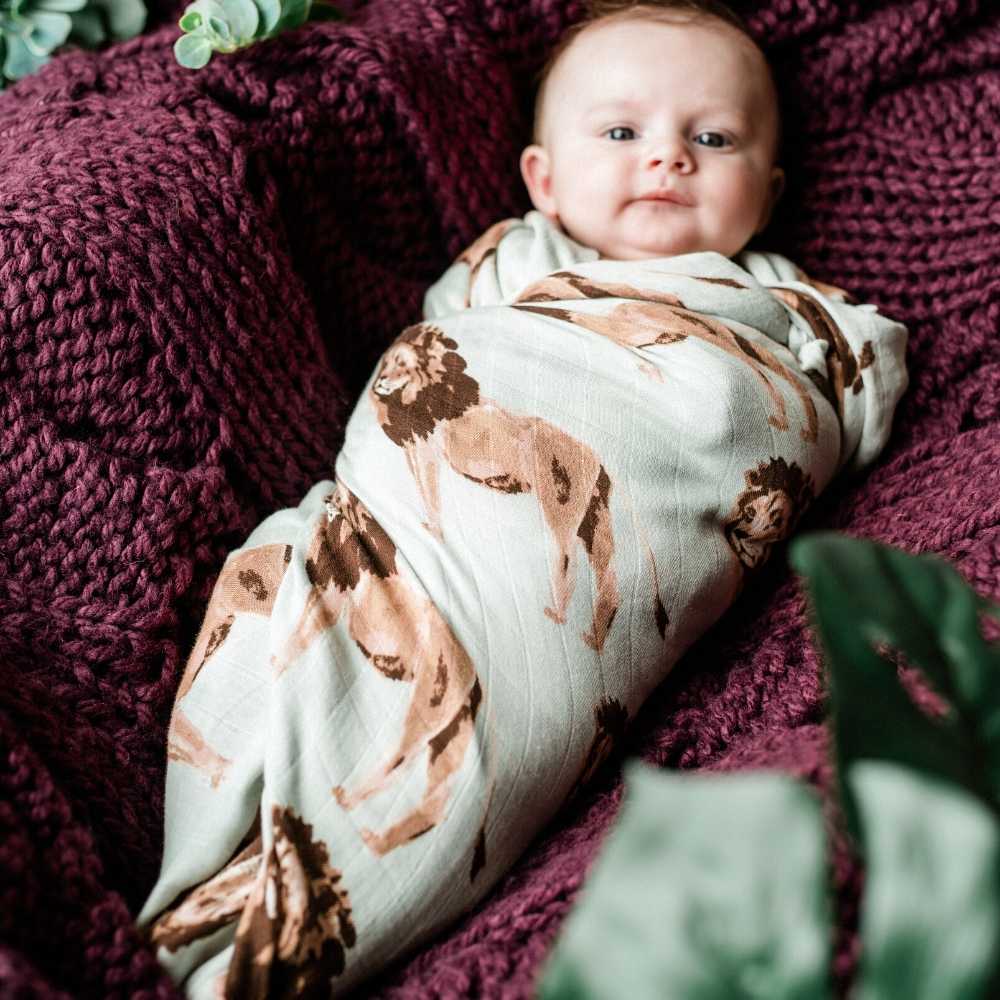 Milkbarn Organic Cotton Swaddle | Chicken