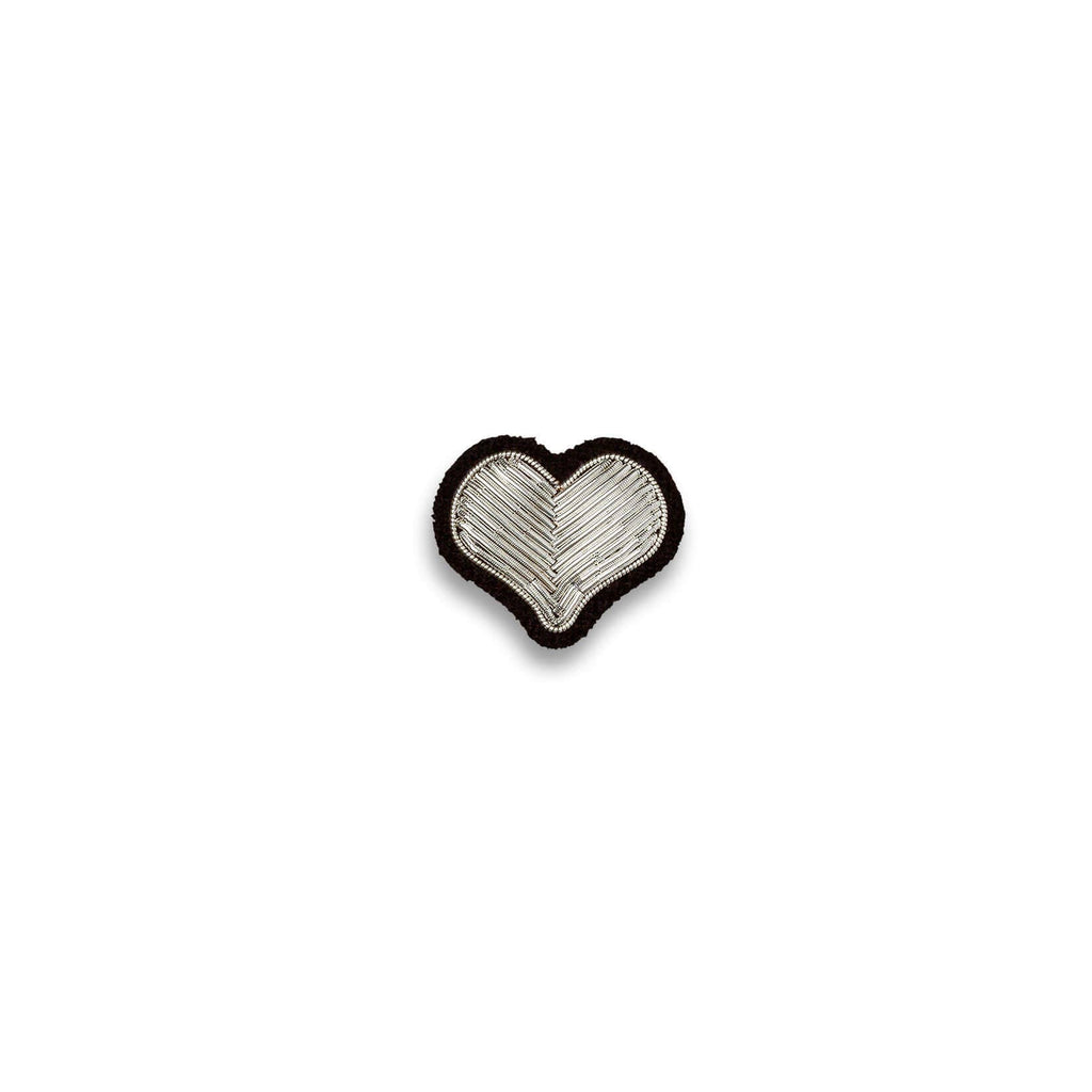 Macon & Lesquoy - Hand embroidered brooch - Silver Heart