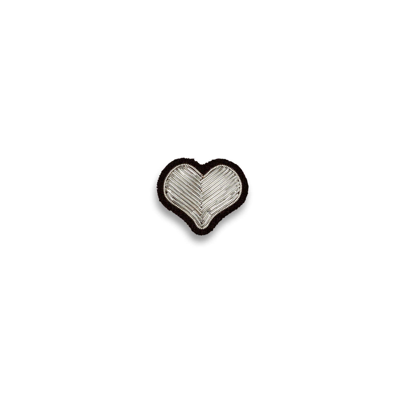 Macon & Lesquoy - Hand embroidered brooch - Silver Heart