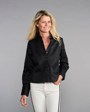 Load image into Gallery viewer, Claridge + King - The Crop in Pitch-Black: XS

