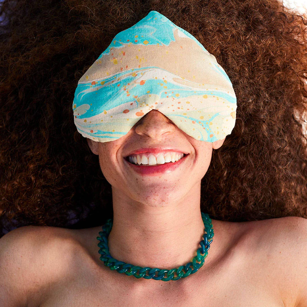 Love Mert - Eye Love Pillow - Lake