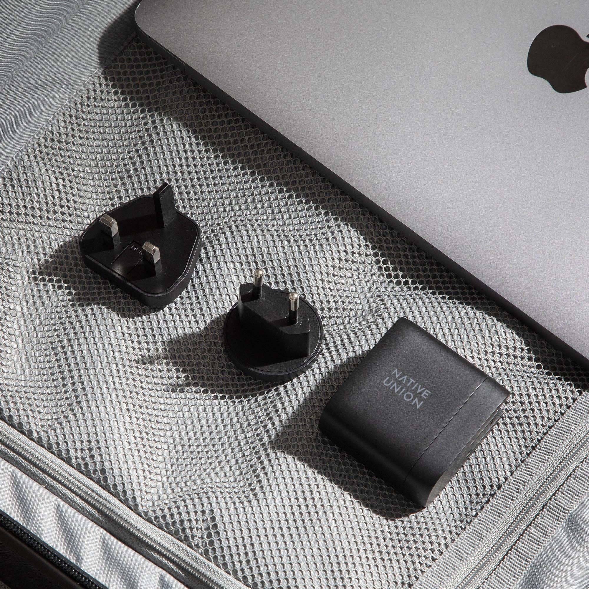 Native Union Paris - Fast GaN Charger PD 67W: Black