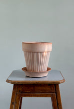 Load image into Gallery viewer, Bergs Potter - Simona Clay Pot + Saucer
