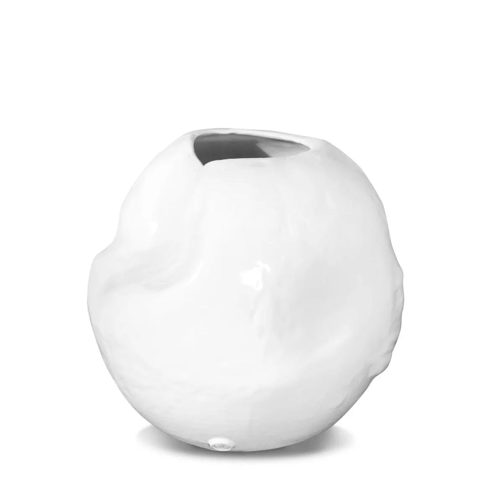 Montes Doggett + Ibolili Vase No. 411
