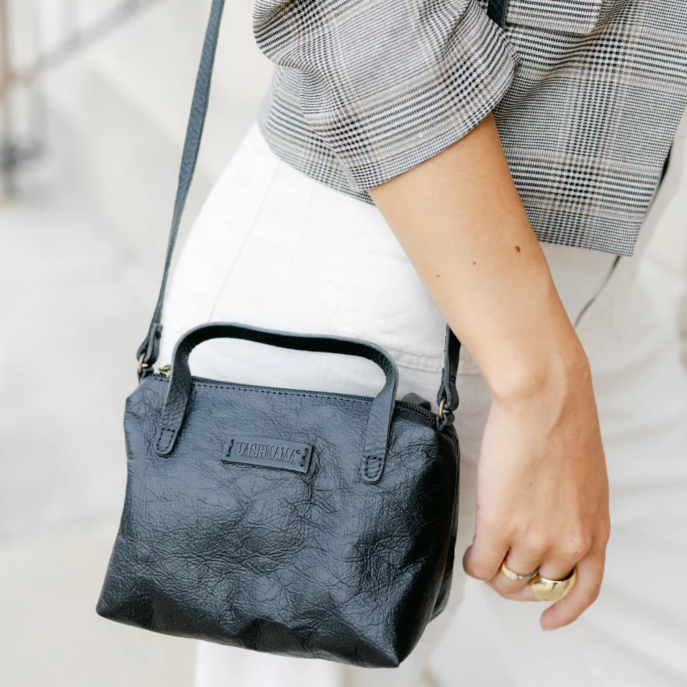 Uashmama Gemmina Crossbody Bag - Black