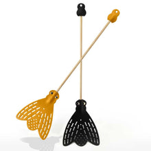 Load image into Gallery viewer, Essey Tarmo Likki Fly Swatter | Black
