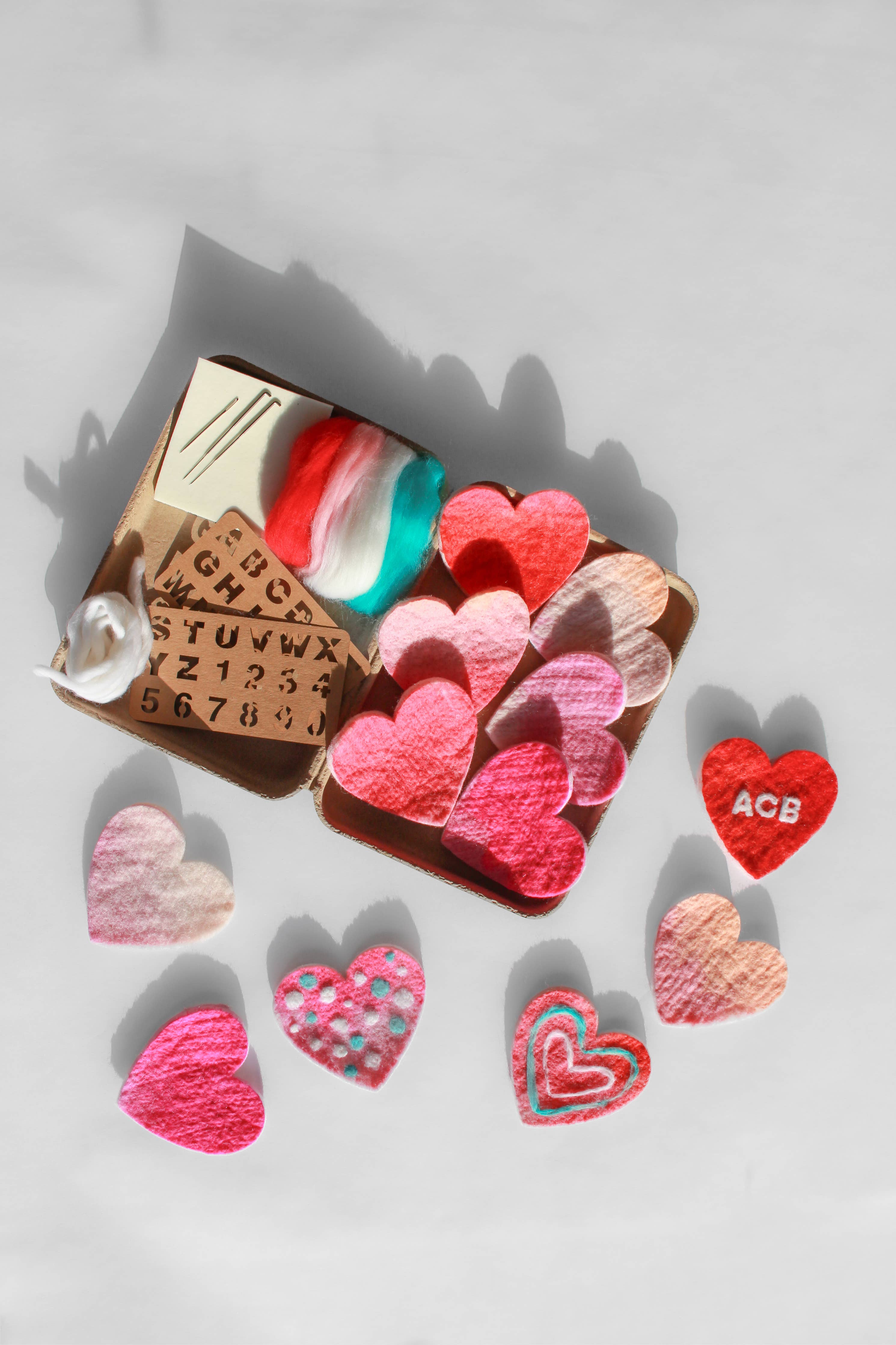 Sheep Creek Studio - Heart Felting Craft Kit: Single Maker Kit (1 foam pad and 2 Needles)